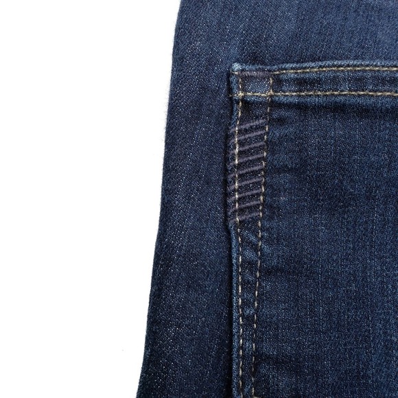 PAIGE Skyline Skinny Jeans in Trinity Wash - Picture 5 of 9